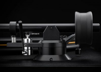 MoFi Electronics StudioDeck Turntable tonearm